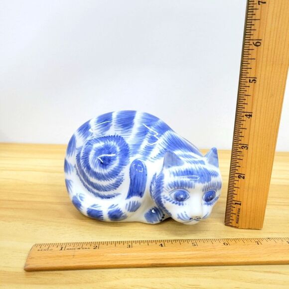 Blue & White Porcelain Cat Figurine – Curled Sleeping Pose - Picture 9 of 9